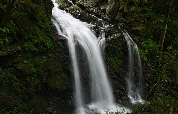 轟九十九滝（丸渕の滝）